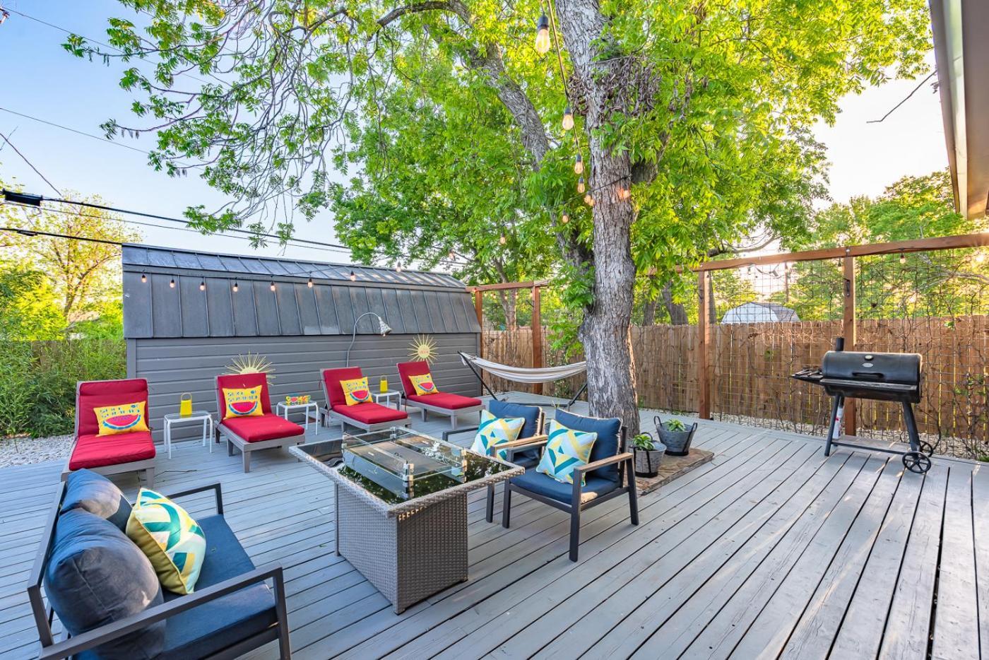 Serene Pool & Firepit In Stunning Home By Airport ซานอันโตนิโอ ภายนอก รูปภาพ