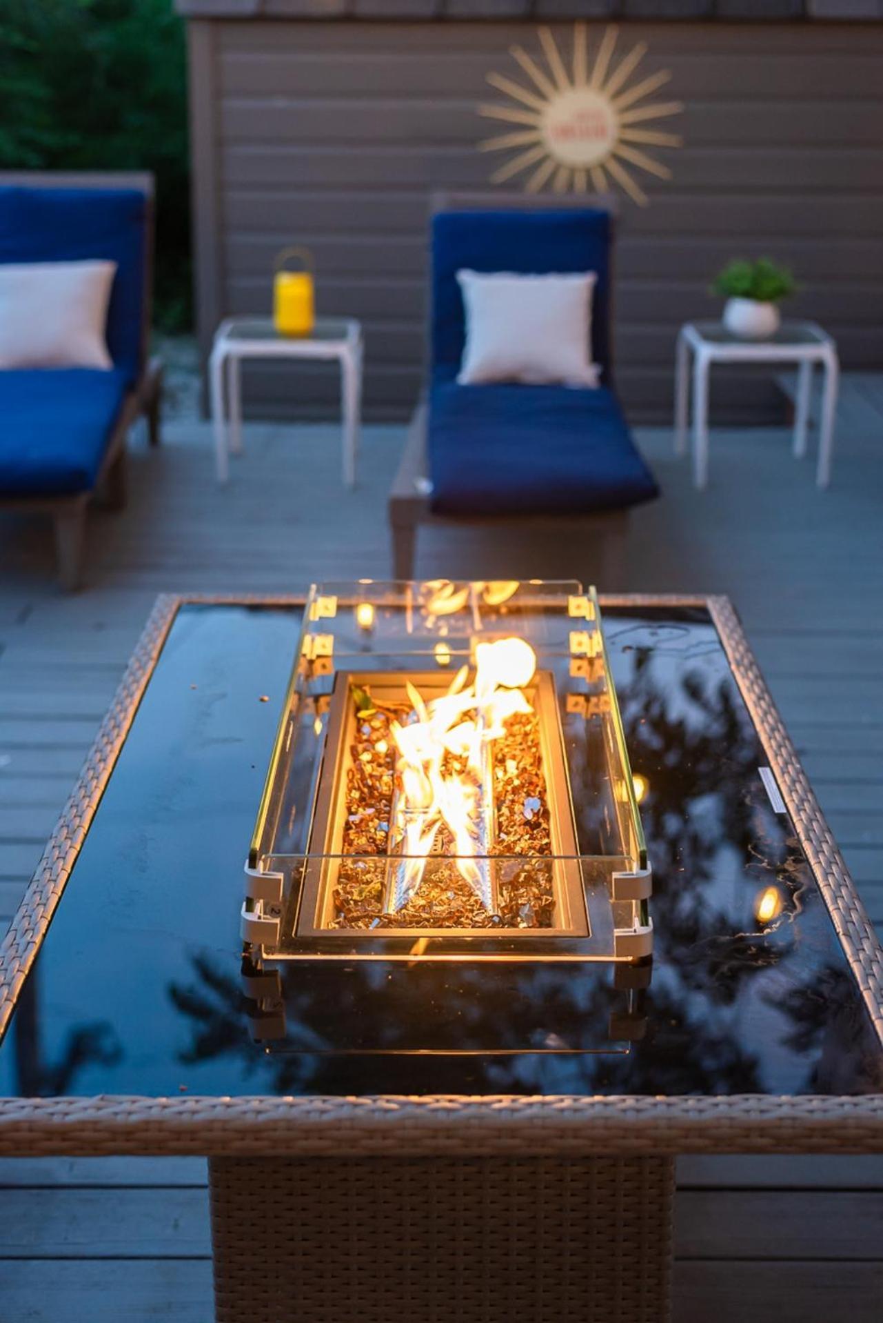Serene Pool & Firepit In Stunning Home By Airport ซานอันโตนิโอ ภายนอก รูปภาพ